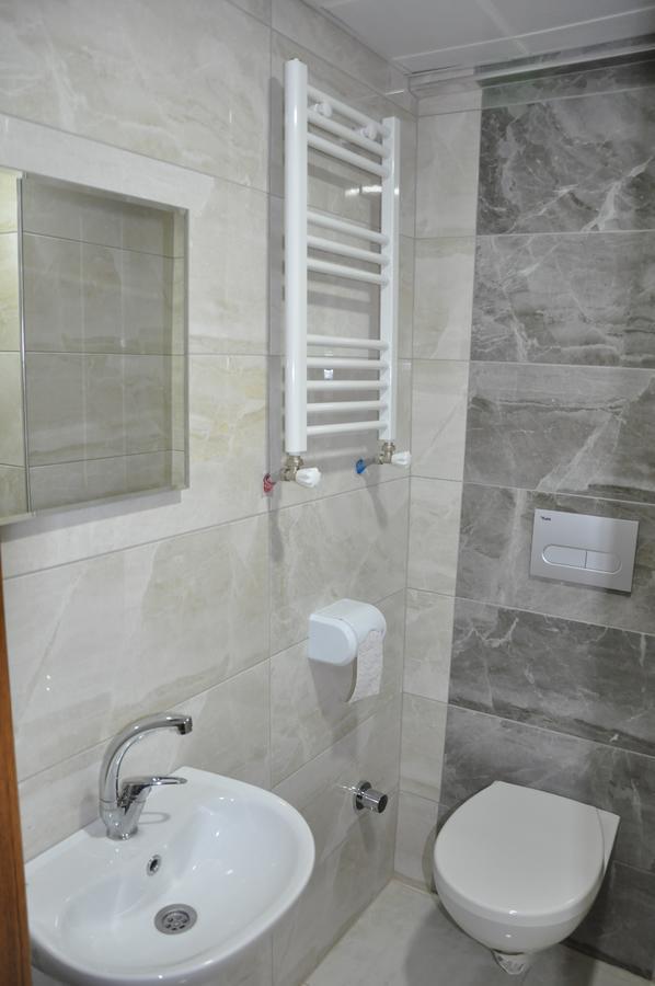 Hotel Altug Isparta Bagian luar foto